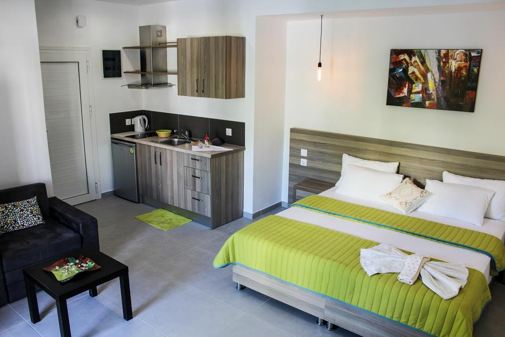 Mariza'S Guest House Скіатос Екстер'єр фото